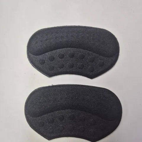 Brant mic calcai negru, confort la purtare